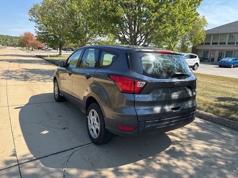 Used 2019 Ford Escape S image 7