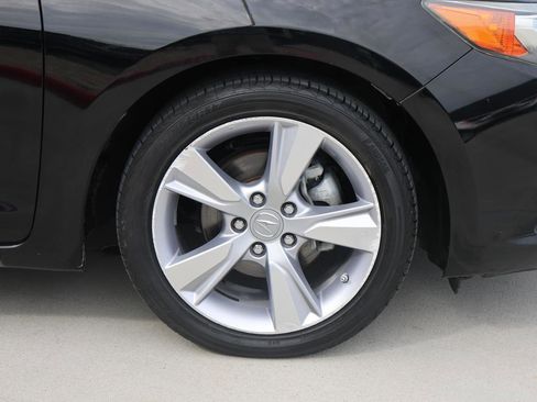 Used 2014 Acura ILX w/ Premium Package image 9
