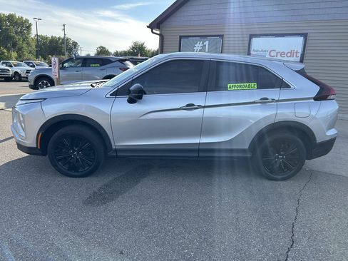 Used 2022 Mitsubishi Eclipse Cross LE AWD/4WD image 8
