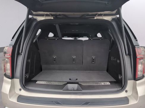 Used 2021 Chevrolet Tahoe High Country RWD image 9