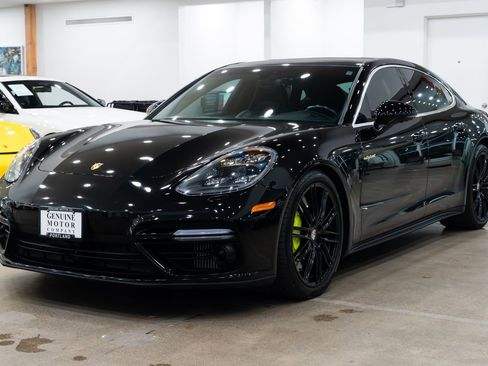 Used 2019 Porsche Panamera Turbo S image 1