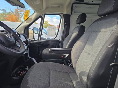 Used 2025 RAM ProMaster 2500 image 12