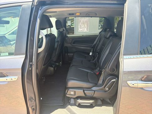 Used 2023 Honda Odyssey EX-L image 16