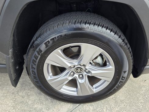 Used 2025 Toyota RAV4 XLE image 12