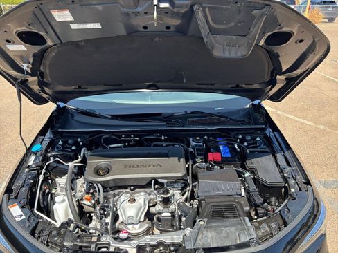 Used 2025 Honda Civic Sport image 26