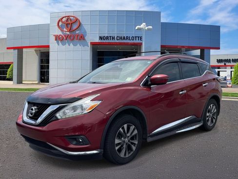 Used 2017 Nissan Murano SV FWD image 3