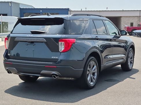 Used 2023 Ford Explorer XLT w/ Equipment Group 202A AWD/4WD image 3
