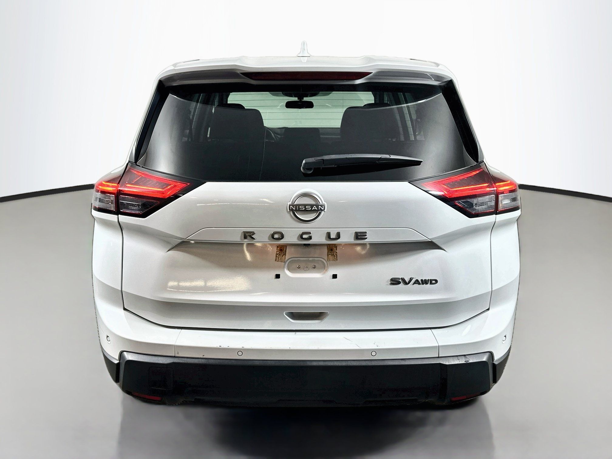 Used 2024 Nissan Rogue SV AWD/4WD image 6