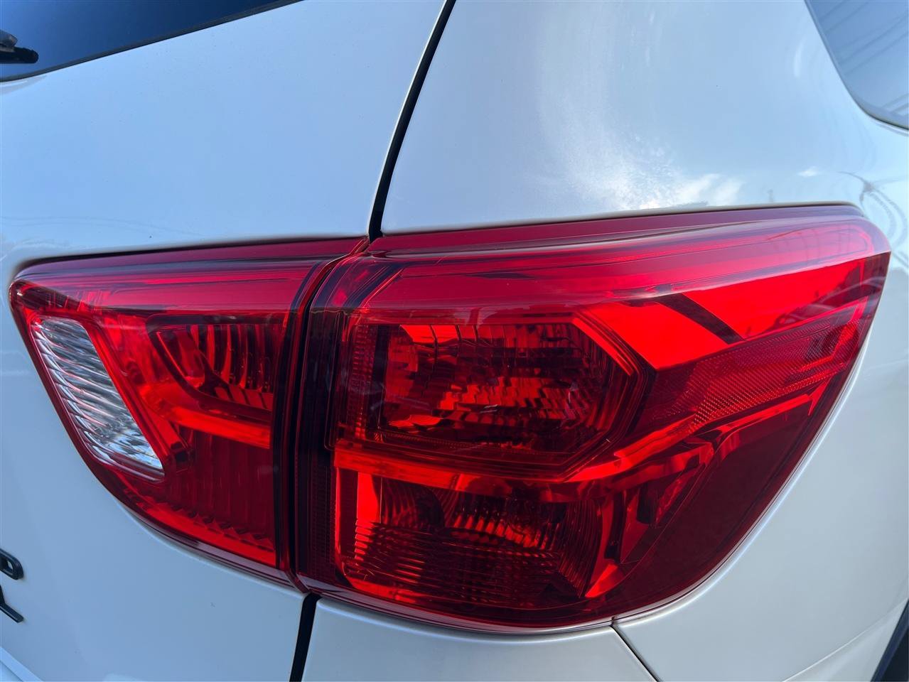 Used 2020 Nissan Pathfinder SL AWD/4WD image 21