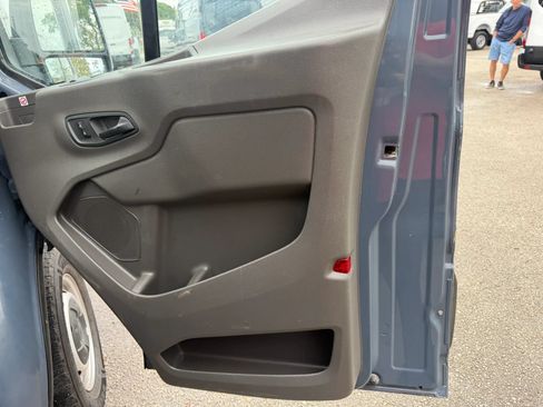 Used 2020 Ford Transit 250 148 High Roof Extended RWD image 15
