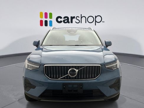 Used 2025 Volvo XC40 B5 Core image 6