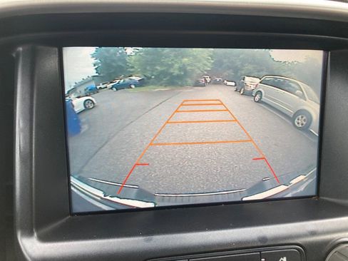 Used 2016 GMC Canyon SLT image 12