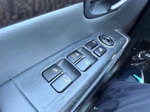 Used 2009 Hyundai Santa Fe Limited FWD image 22