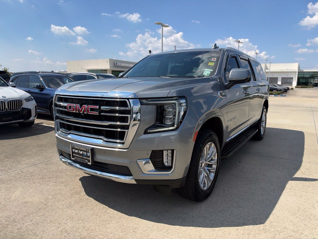 Used 2023 GMC Yukon XL SLT w/ SLT Luxury Package RWD image 1