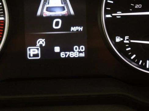 Certified 2025 Subaru Outback Premium AWD/4WD image 17