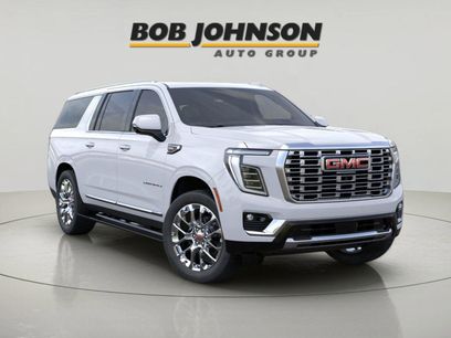 New 2026 GMC Yukon XL Denali w/ Sun & Power Step Package