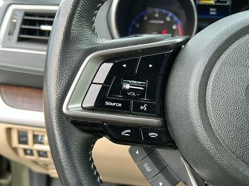 Used 2018 Subaru Outback 2.5i Limited image 10