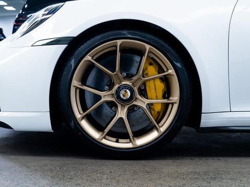 Used 2022 Porsche 911 Turbo S image 8