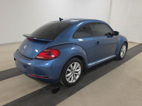 Used 2017 Volkswagen Beetle 1.8T Classic FWD image 3