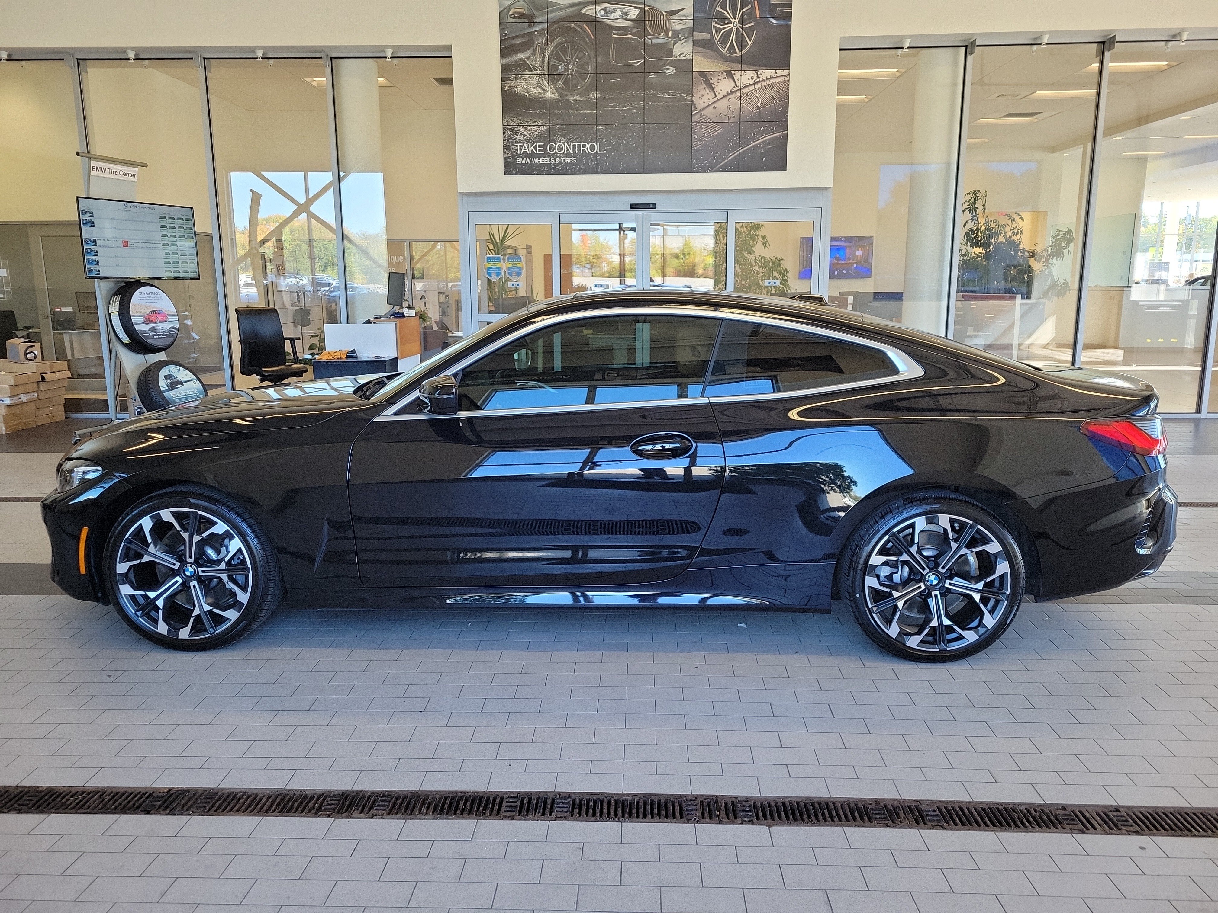 Used 2025 BMW 430i xDrive Coupe w/ Convenience Package AWD/4WD image 8