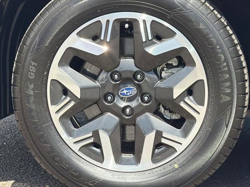 Used 2025 Subaru Forester Premium AWD/4WD image 26