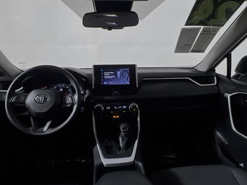 Used 2024 Toyota RAV4 XLE image 30