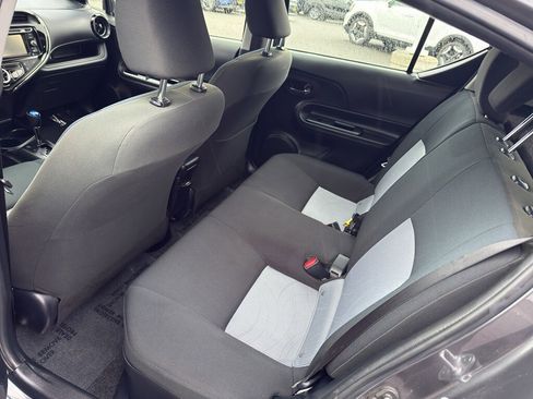 Used 2018 Toyota Prius C Three image 19