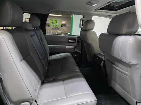 Used 2018 Toyota Sequoia Limited w/ Safety & Convenience Package AWD/4WD image 26