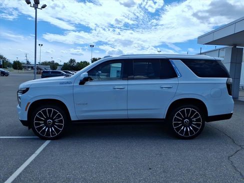 New 2026 Chevrolet Tahoe High Country AWD/4WD image 6