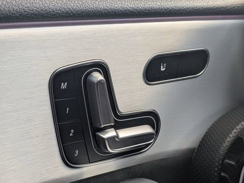 Used 2025 Mercedes-Benz CLA 250 image 30