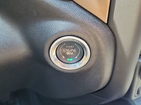Used 2020 Chevrolet Silverado 3500 High Country AWD/4WD image 32