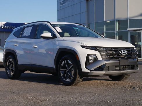 Used 2025 Hyundai Tucson SEL FWD image 2