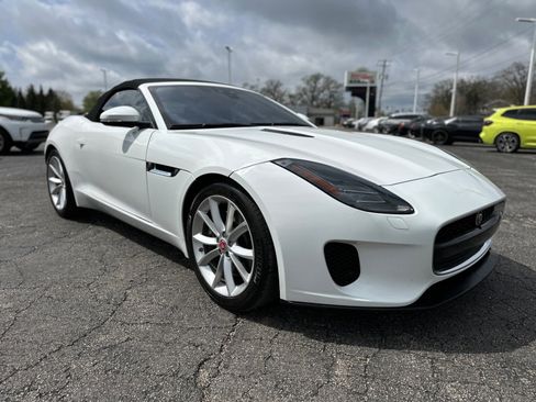 Used 2019 Jaguar F-TYPE Convertible image 7