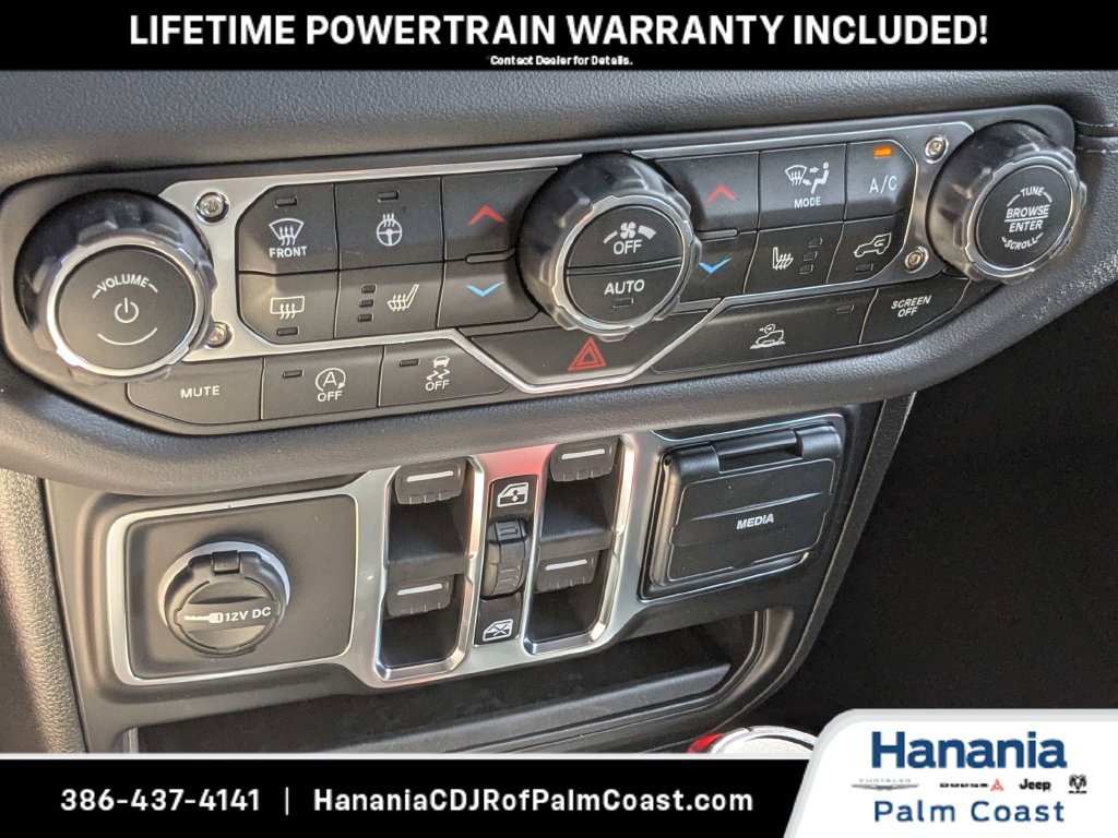 New 2026 Jeep Wrangler Unlimited Sahara w/ Whitecap Package AWD/4WD image 22