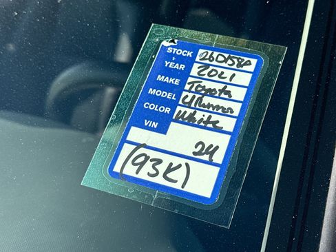 Used 2021 Toyota 4Runner Limited image 27