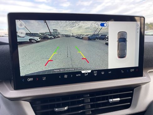 New 2026 Ford Explorer Active w/ Active Comfort Package image 9