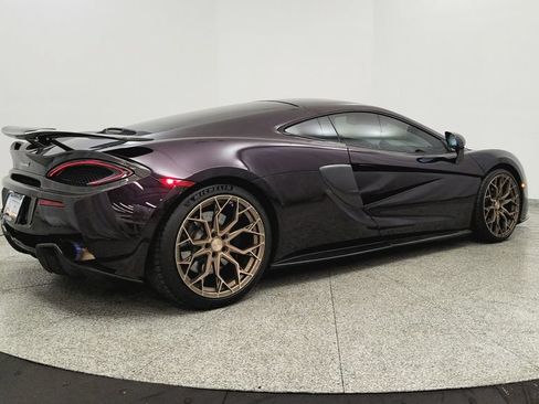 Used 2017 McLaren 570S RWD image 5