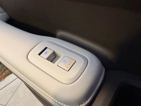 Used 2025 Hyundai Santa Fe Calligraphy image 30