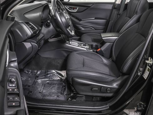 Used 2022 Subaru Forester Premium image 22