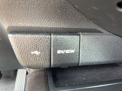 Used 2024 Toyota Camry SE FWD image 33