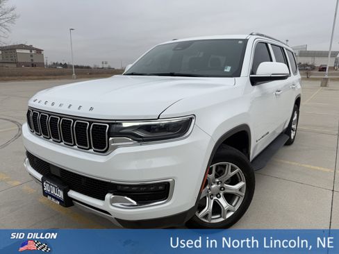 Used 2022 Jeep Wagoneer Series II image 1