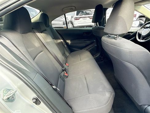 Used 2024 Toyota Corolla LE image 31