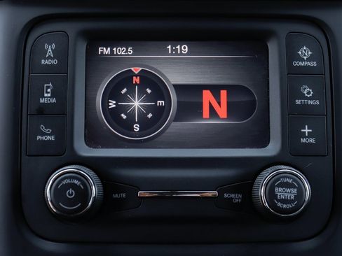 Used 2022 RAM 2500 Tradesman w/ Chrome Appearance Group image 29