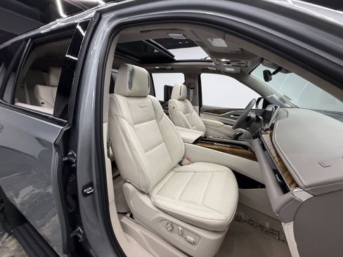 Used 2024 Cadillac Escalade Sport Platinum image 23