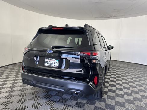 Used 2026 Subaru Forester Premium AWD/4WD image 6
