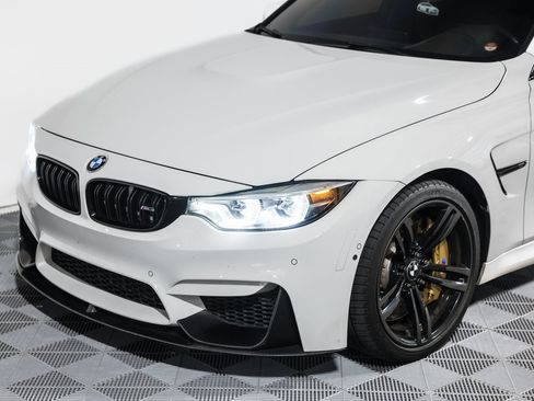 Used 2018 BMW M3 image 23