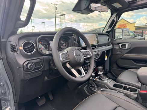 New 2026 Jeep Wrangler Unlimited Sahara AWD/4WD image 13
