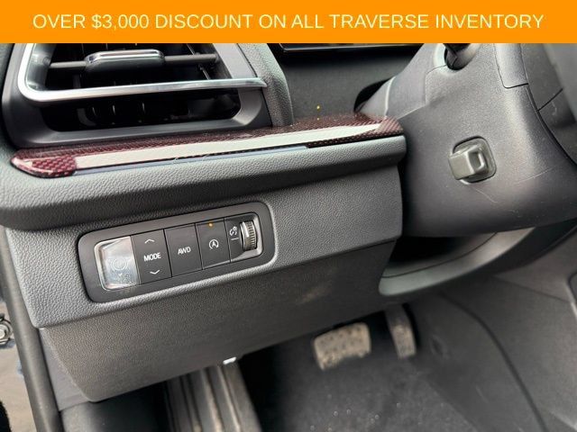 New 2026 Chevrolet Traverse RS AWD/4WD image 16