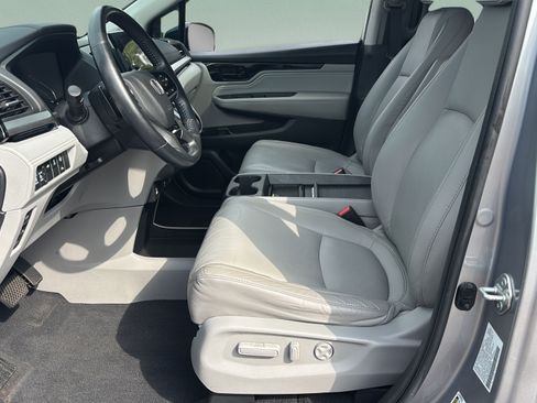 Certified 2022 Honda Odyssey Touring image 9