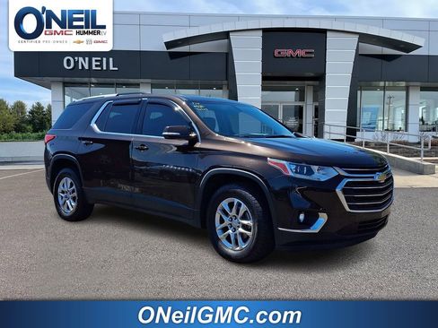 Certified 2018 Chevrolet Traverse LT AWD/4WD image 1